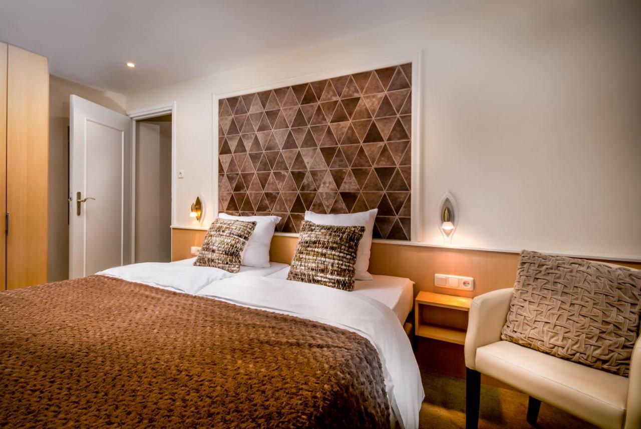 Aparthotel Ons Епен Екстер'єр фото